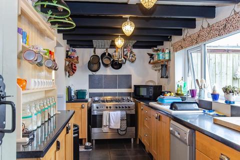 6 Coltman Row, Roos, Hull, HU12 0HD