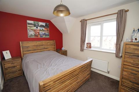 42 Harrier Close, Lostock, Bolton, BL6 4GL