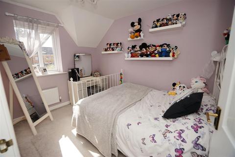 42 Harrier Close, Lostock, Bolton, BL6 4GL