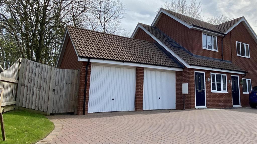 Yarningale Road, Willenhall, COVENTRY 2 bed flat £695 pcm (£160 pw)
