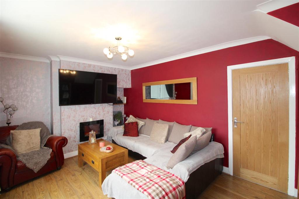 North Road, East Dene, Rotherham 3 bed terraced house £115,000