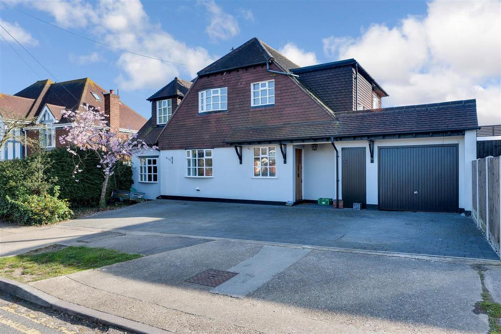 St. Marys Road, Benfleet 4 bed detached house £900,000