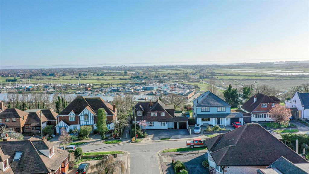 St. Marys Road, Benfleet 4 bed detached house £900,000