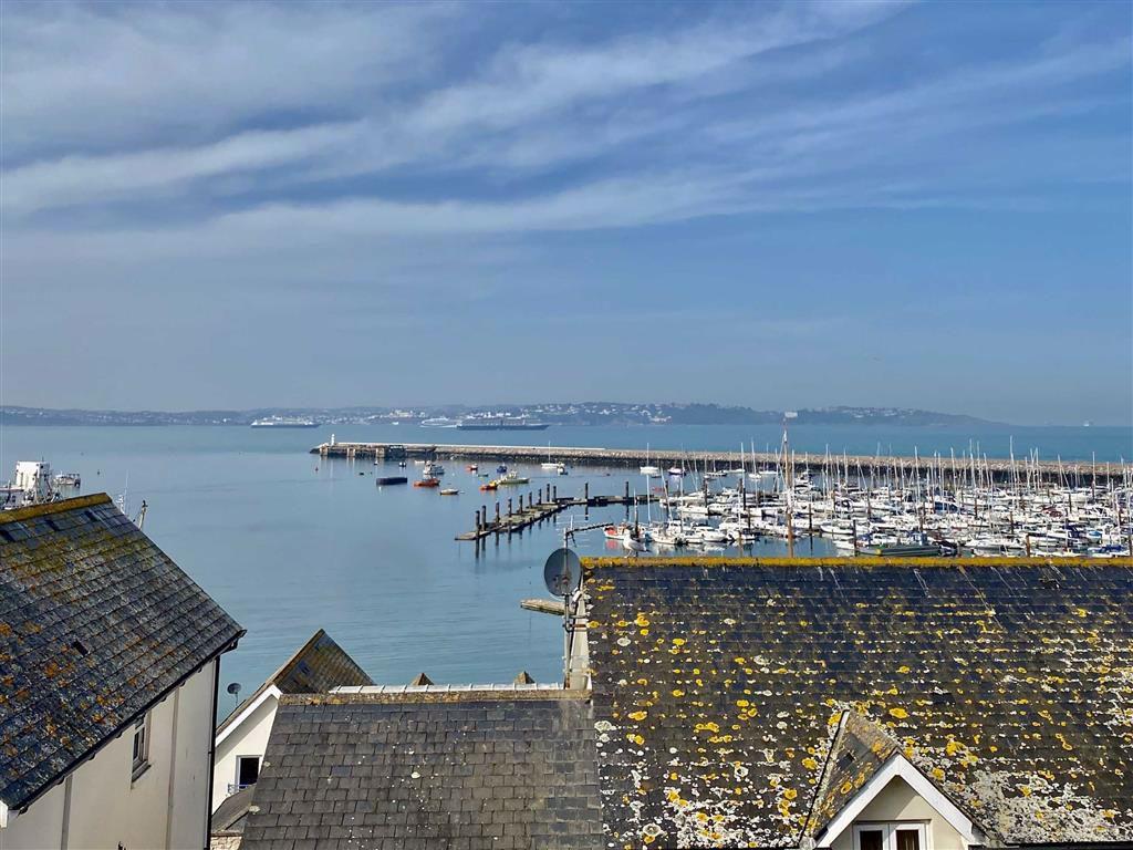King Street, Harbour Area, Brixham, TQ5 2 bed end of terrace house £