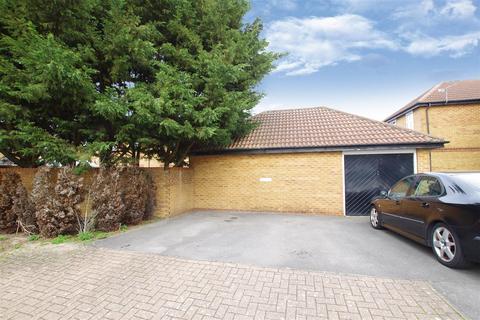 40 Pasture Close, Swindon, SN2 2UH