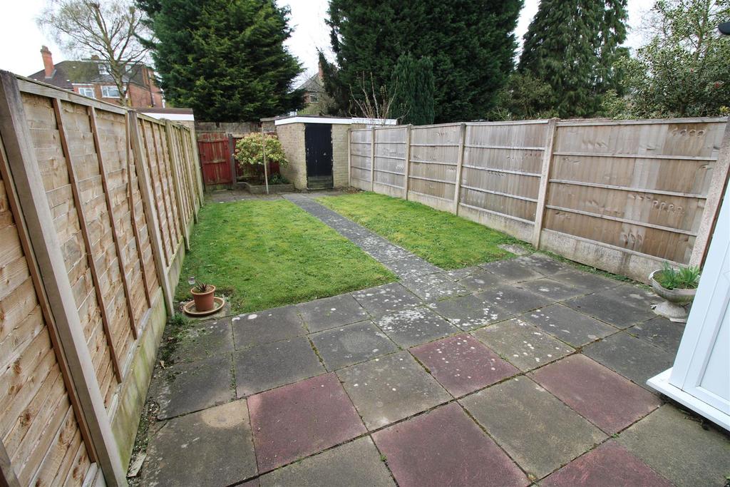 Thirlmere Drive, Moseley, Birmingham 3 bed terraced house £150,000