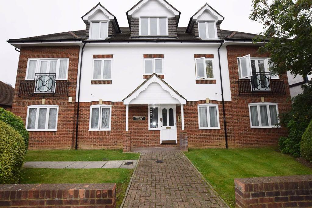 Stanhope Avenue, Finchley, London, N3 2 bed flat £1,348 pcm (£311 pw)