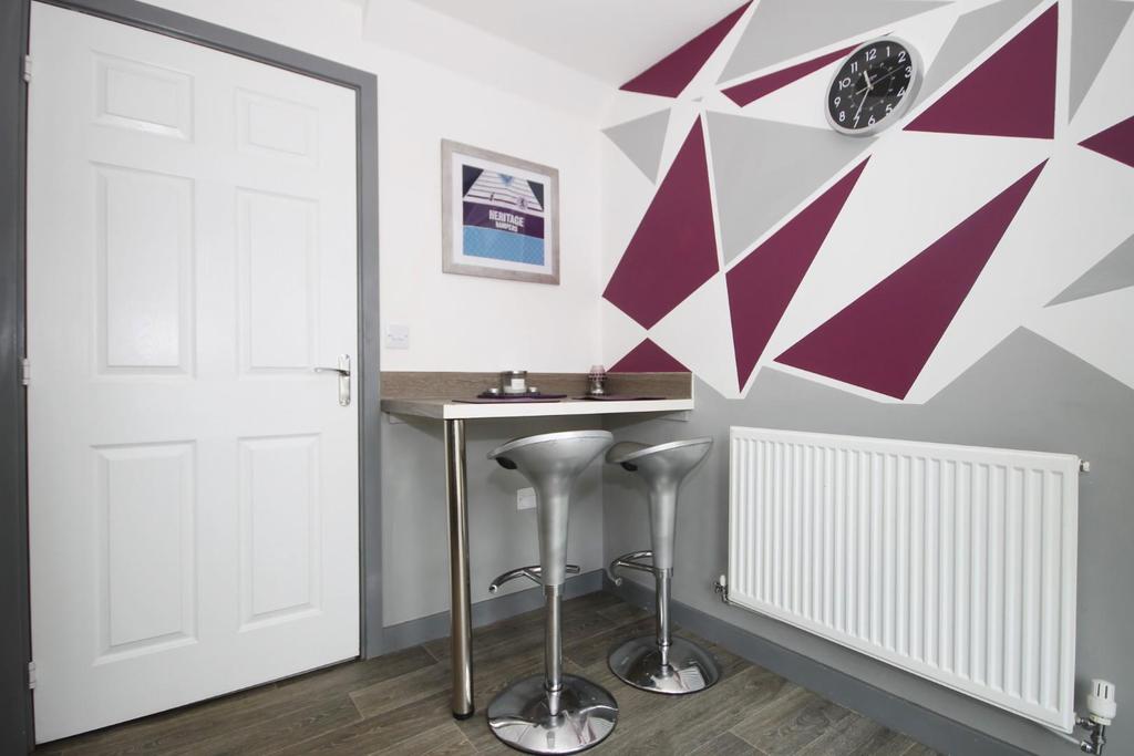 Kitchen breakfast room