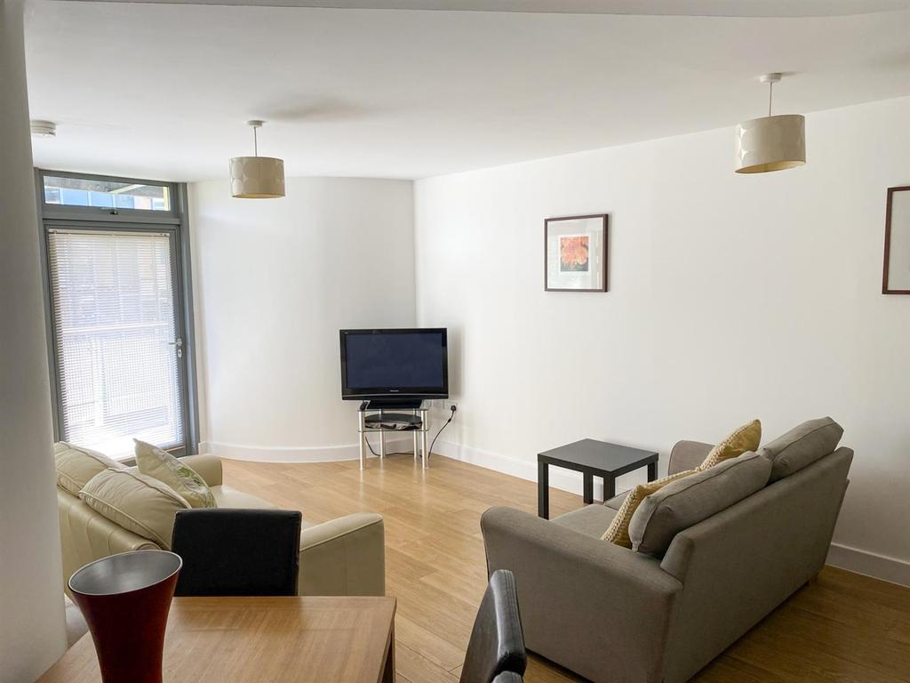 Lounge24 copy 2.jpg
