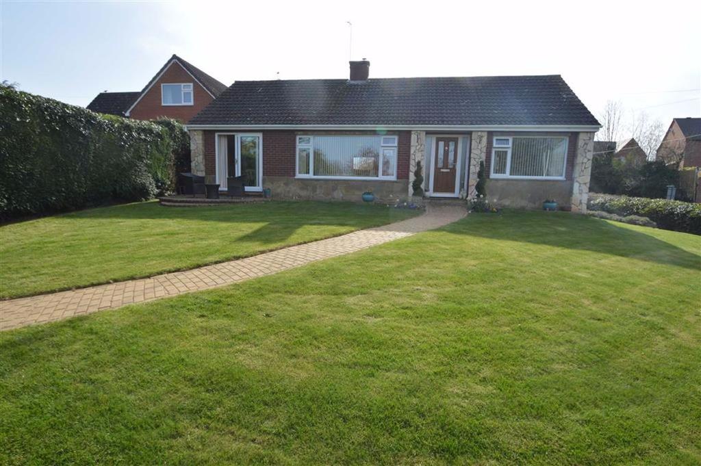 30, Pulley Lane, Bayston Hill, SY3 2 bed bungalow £305,000