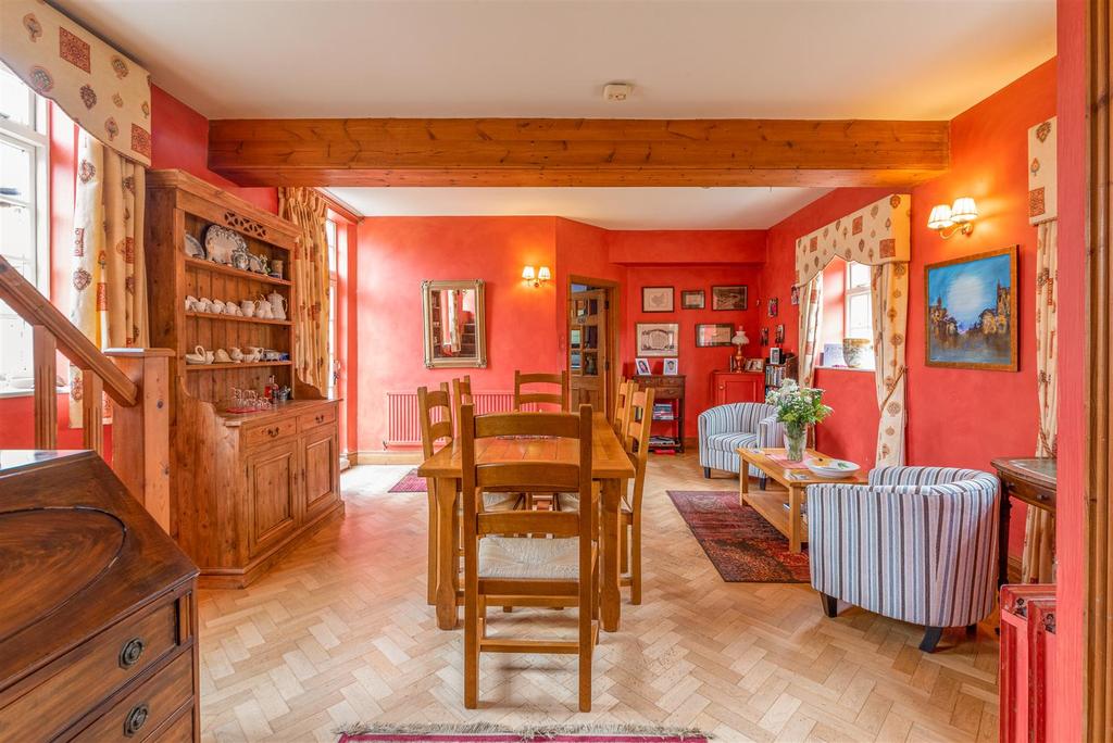 West-Langton-Hall-Market-Harborough-mews-Magnolia-