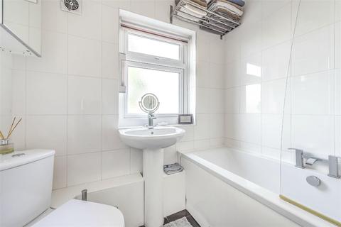 81 Townsend Lane, London, NW9 8BP