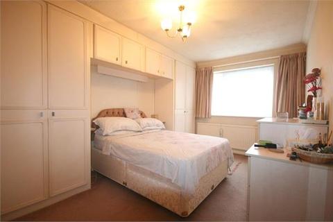 22 Crown Walk, Wembley, HA9 8HU