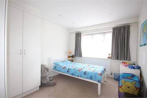 7 Charlton Road, Wembley, HA9 9QT