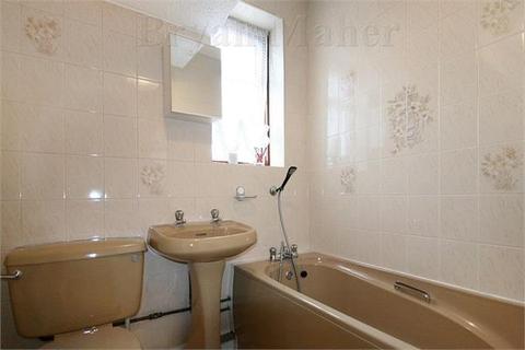 57 Shaftesbury Avenue, Kenton, Harrow, HA3 0RB