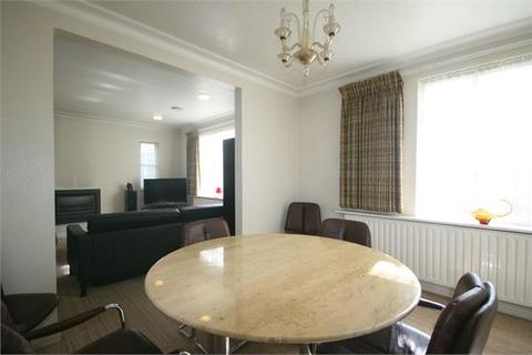 7 Mayfields Close, Wembley, HA9 9PP