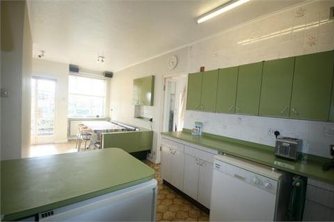 7 Mayfields Close, Wembley, HA9 9PP