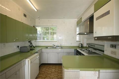 7 Mayfields Close, Wembley, HA9 9PP