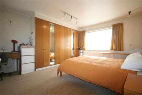 7 Mayfields Close, Wembley, HA9 9PP
