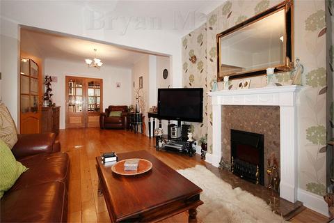 13 Forest Gate, London, NW9 0SP