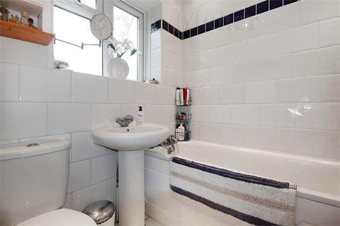 13 Forest Gate, London, NW9 0SP