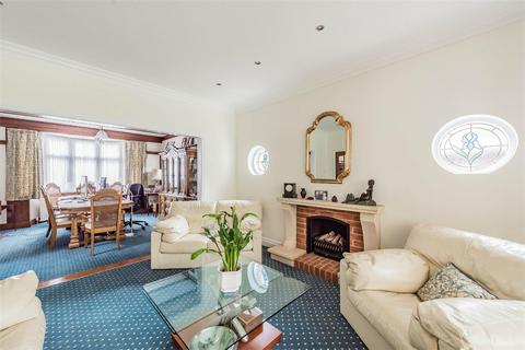 17 The Mount, Wembley, HA9 9EE