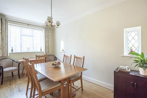 9a Barn Way, Wembley, HA9 9NT