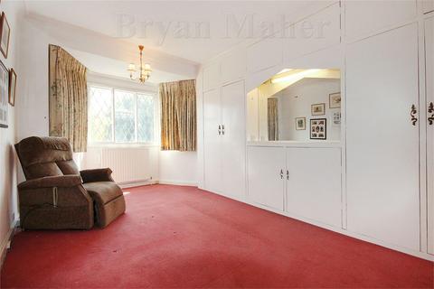 25 Ravenscroft Avenue, Wembley, HA9 9TJ