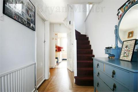 42 Coniston Gardens, Wembley, HA9 8SD