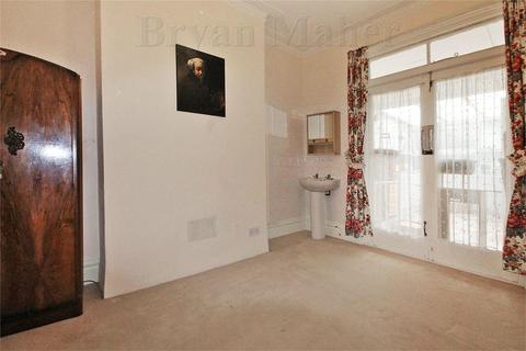 43 Dagmar Avenue, Wembley, HA9 8DG