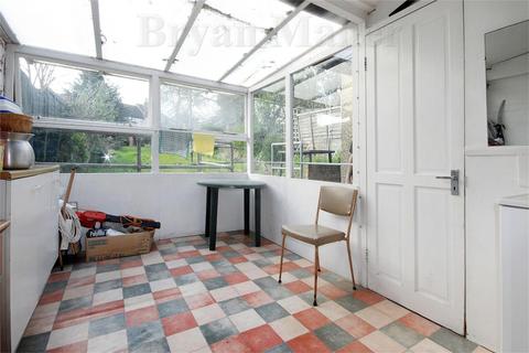 43 Dagmar Avenue, Wembley, HA9 8DG