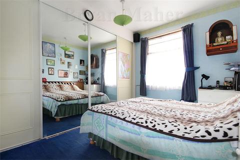 43 Dagmar Avenue, Wembley, HA9 8DG