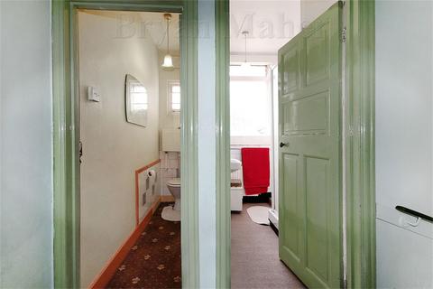 43 Dagmar Avenue, Wembley, HA9 8DG