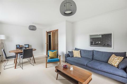 6 Crown Walk, Wembley, HA9 8HU