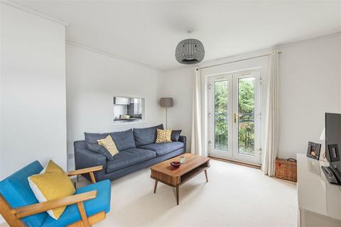 6 Crown Walk, Wembley, HA9 8HU