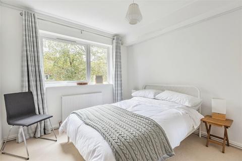6 Crown Walk, Wembley, HA9 8HU