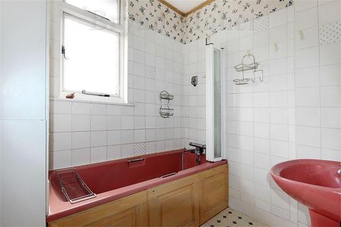 29 Meadow Way, Wembley, HA9 7LB