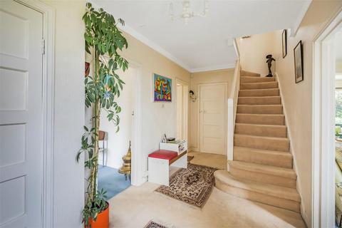 10 Mayfields Close, Wembley, HA9 9PP