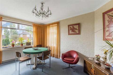 10 Mayfields Close, Wembley, HA9 9PP