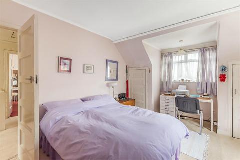10 Mayfields Close, Wembley, HA9 9PP