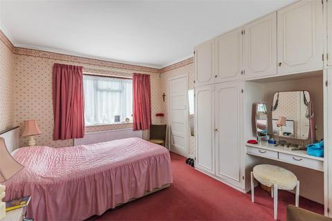 10 Mayfields Close, Wembley, HA9 9PP