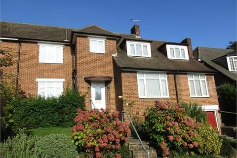 15 Mayfields Close, Wembley, HA9 9PP
