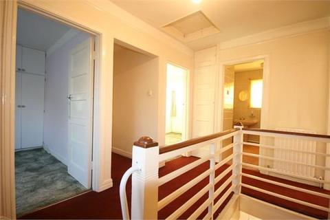 15 Mayfields Close, Wembley, HA9 9PP
