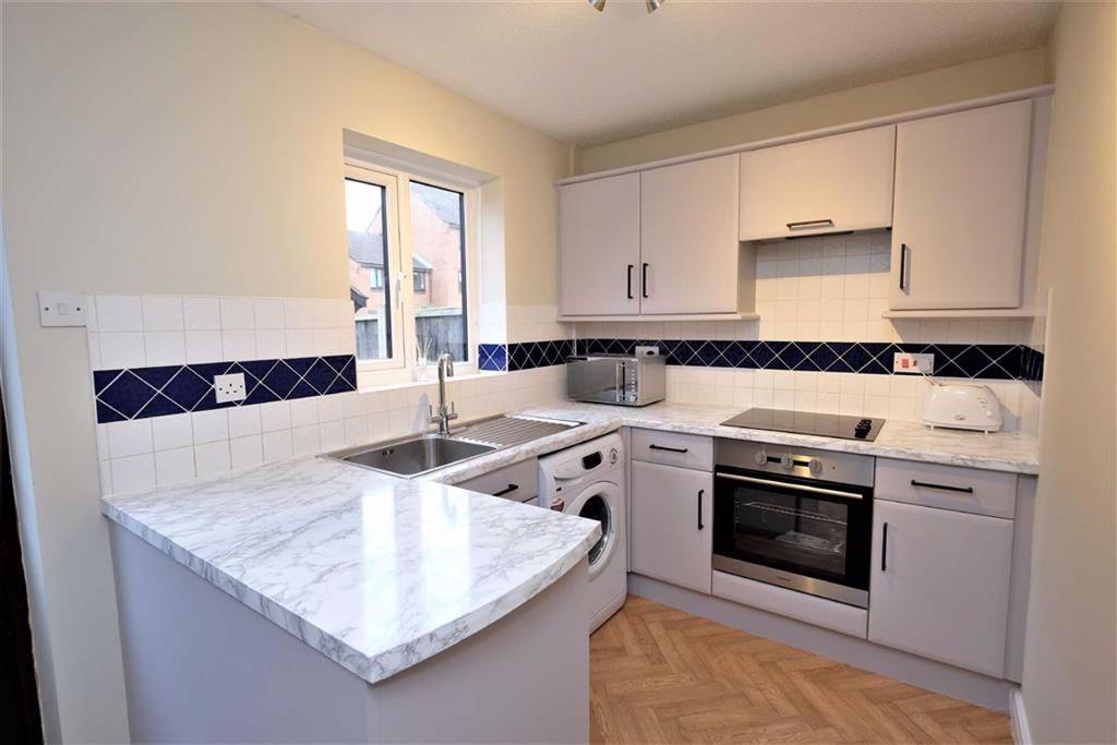 Gilderdale Court, The Glades, Lytham 1 bed mews £139,995