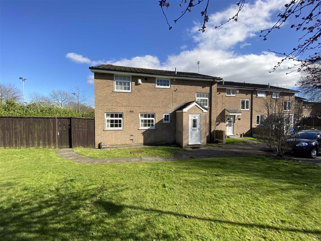 Pheasant Drive, Manchester 4 bed end of terrace house £260,000