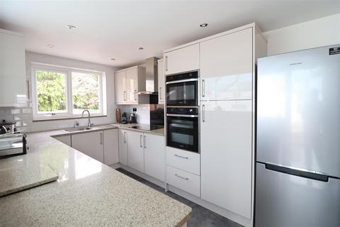 3 Treleaver Way, Truro, TR1 3PS