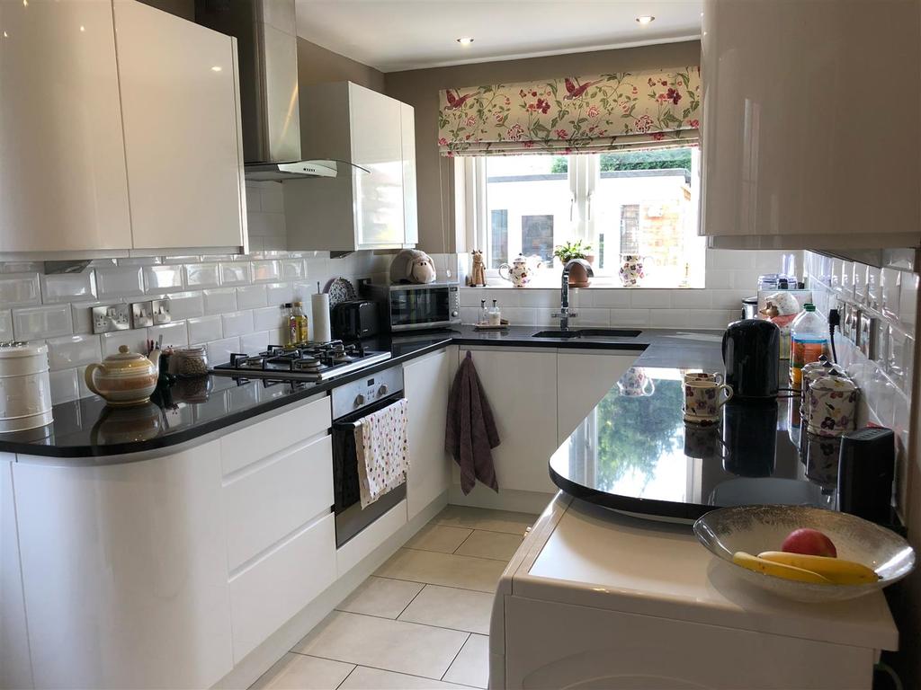 Swaledale Avenue, Darlington 3 bed semidetached house £265,000