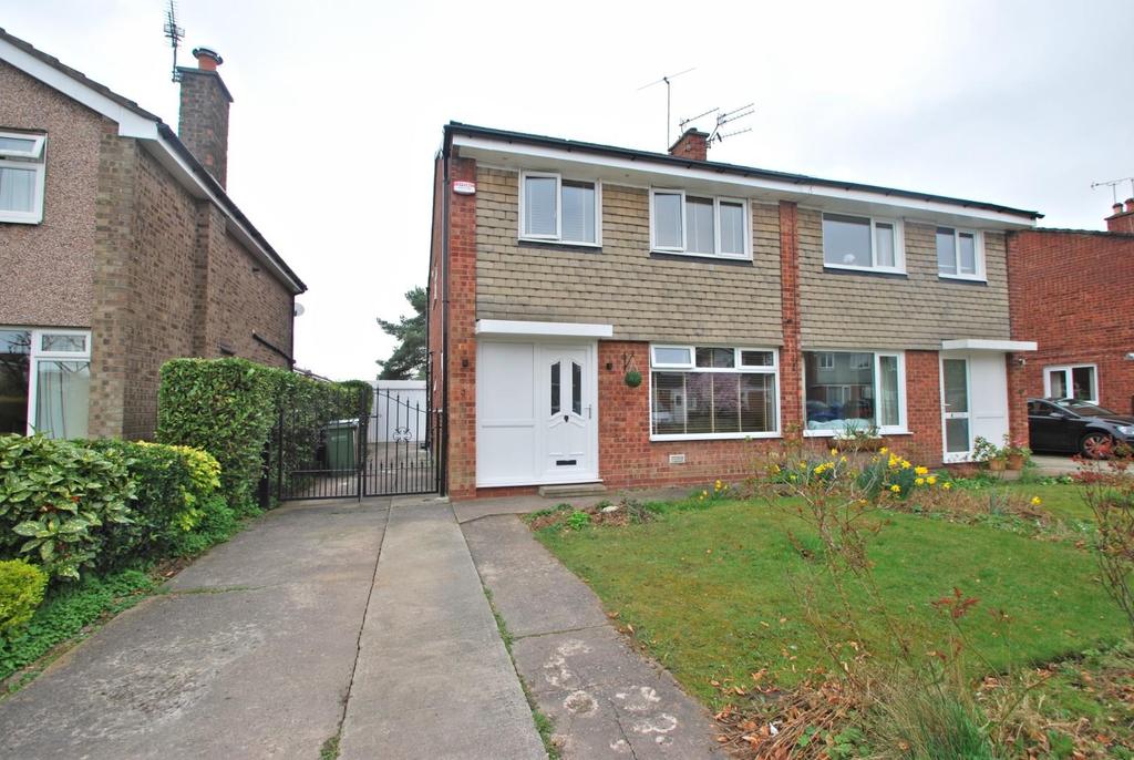 Bath Crescent, Cheadle Hulme 3 bed semidetached house £365,000