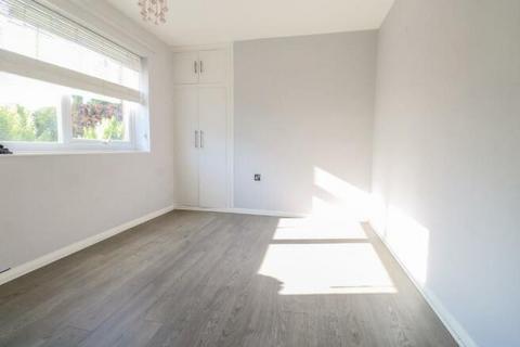 2 bedroom apartment to rent, Broadmeads, Ware SG12