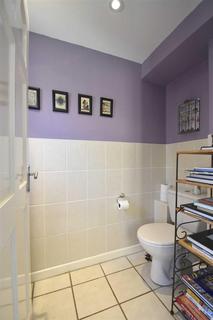 7 Glovers Close, Woodstock, OX20 1NS